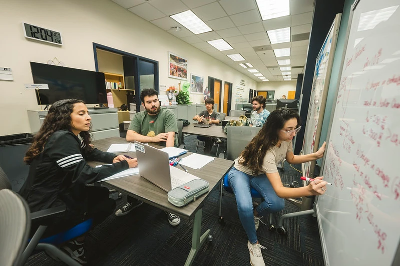 Josh Hutcheson and crew in the Hutcheson Lab